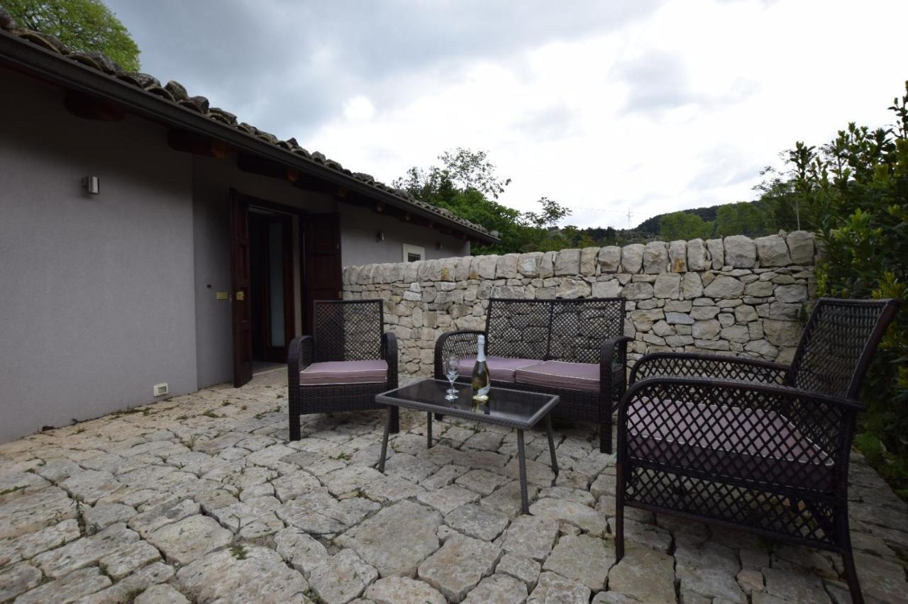 Pica Pica Casa Vacanze รากูซา ภายนอก รูปภาพ